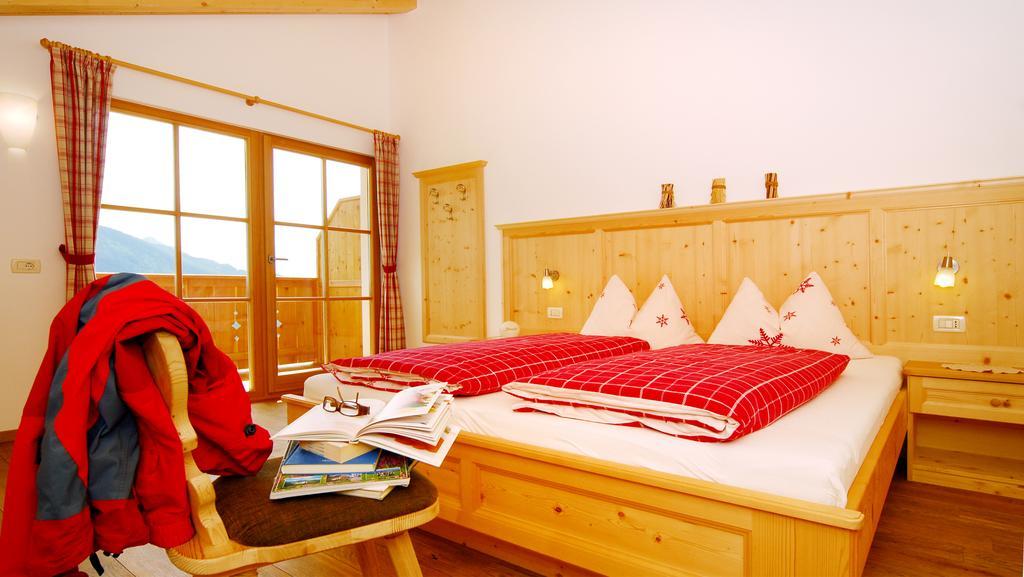 Singerhof Villa Castelrotto Room photo